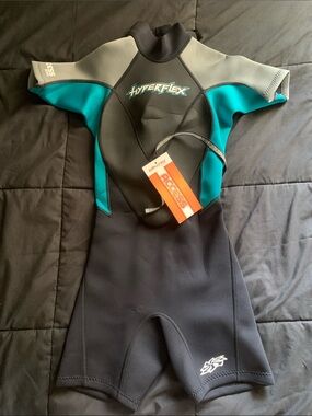 Size 4 Hyperflex Wetsuit
